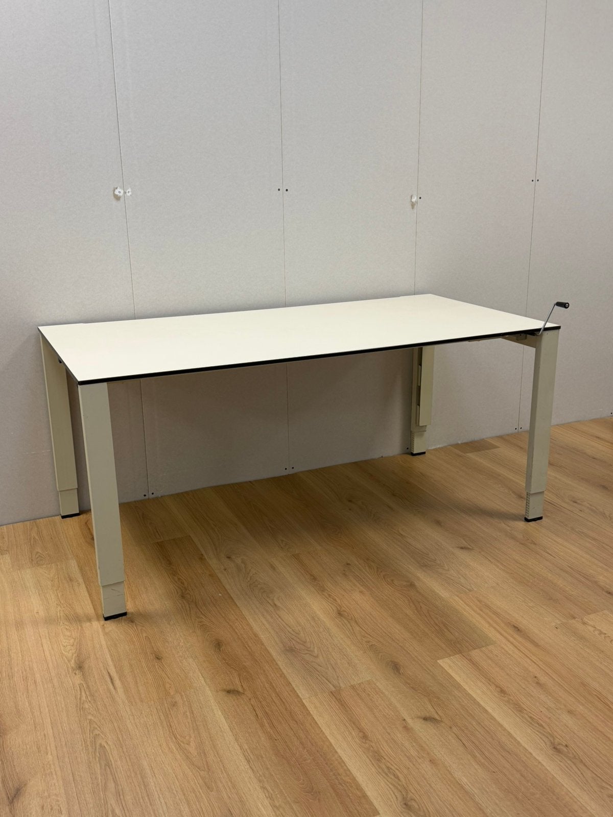 6x Ahrend slinger bureau 160x80cm (voor maar 150 p.s), Overige typen, 160 cm, Gebruikt, In hoogte verstelbaar