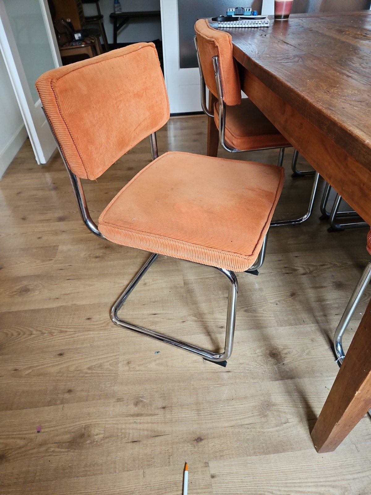 gratis af te halen 6 buisframestoelen met oranje ribstof, Ophalen, Gebruikt, Overige kleuren, Metaal