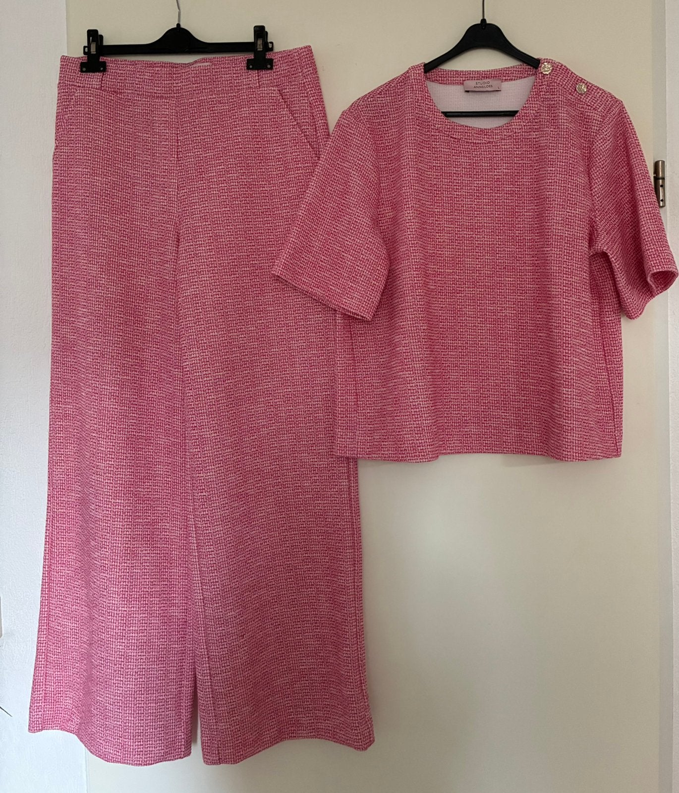 Pantalon en Top ( Studio Anneloes - nieuw ), Maat 42/44 (L), Nieuw, Ophalen of Verzenden, Roze