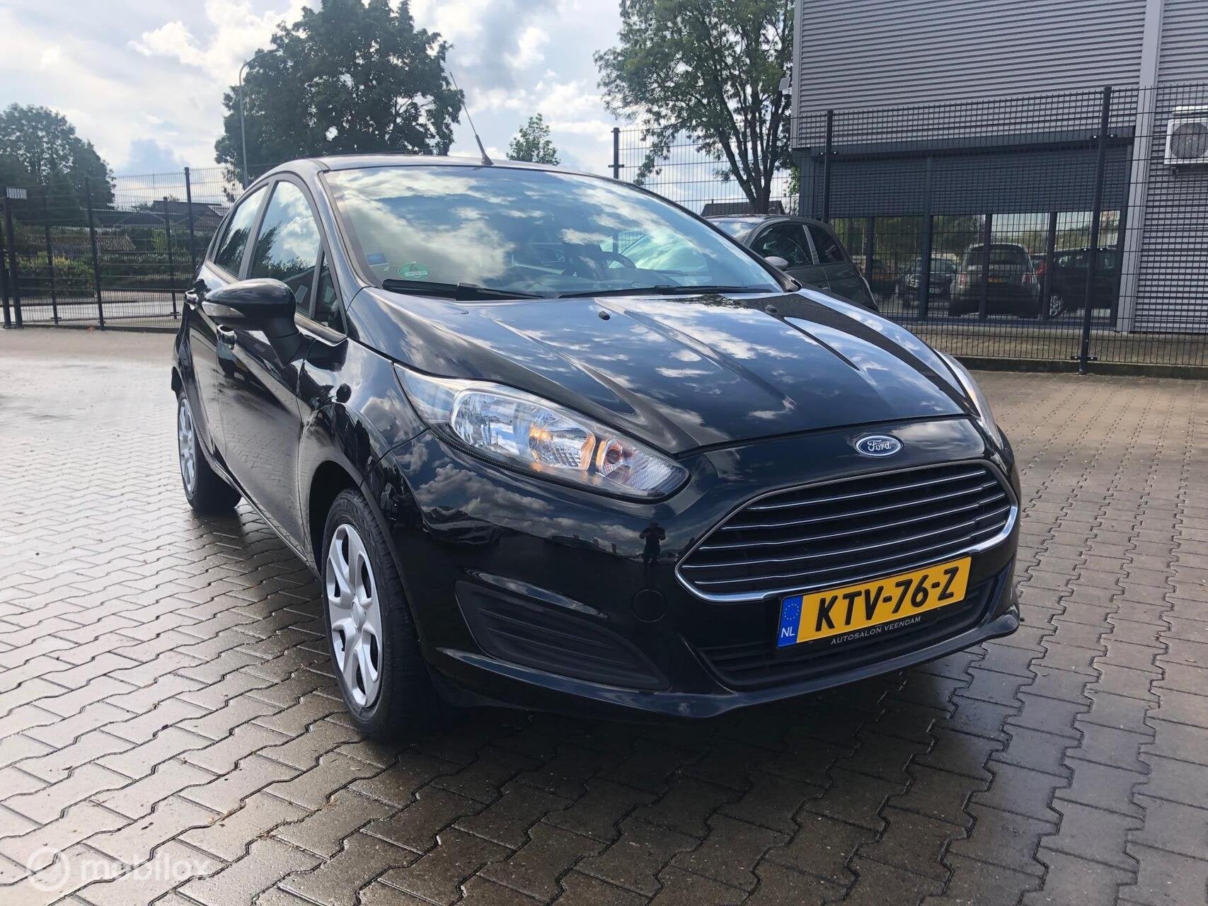 Ford Fiesta 1.0 Titanium Airco Ell Pakk Nw Apk, Auto's, Voorwielaandrijving, Stof, Gebruikt, 525 kg