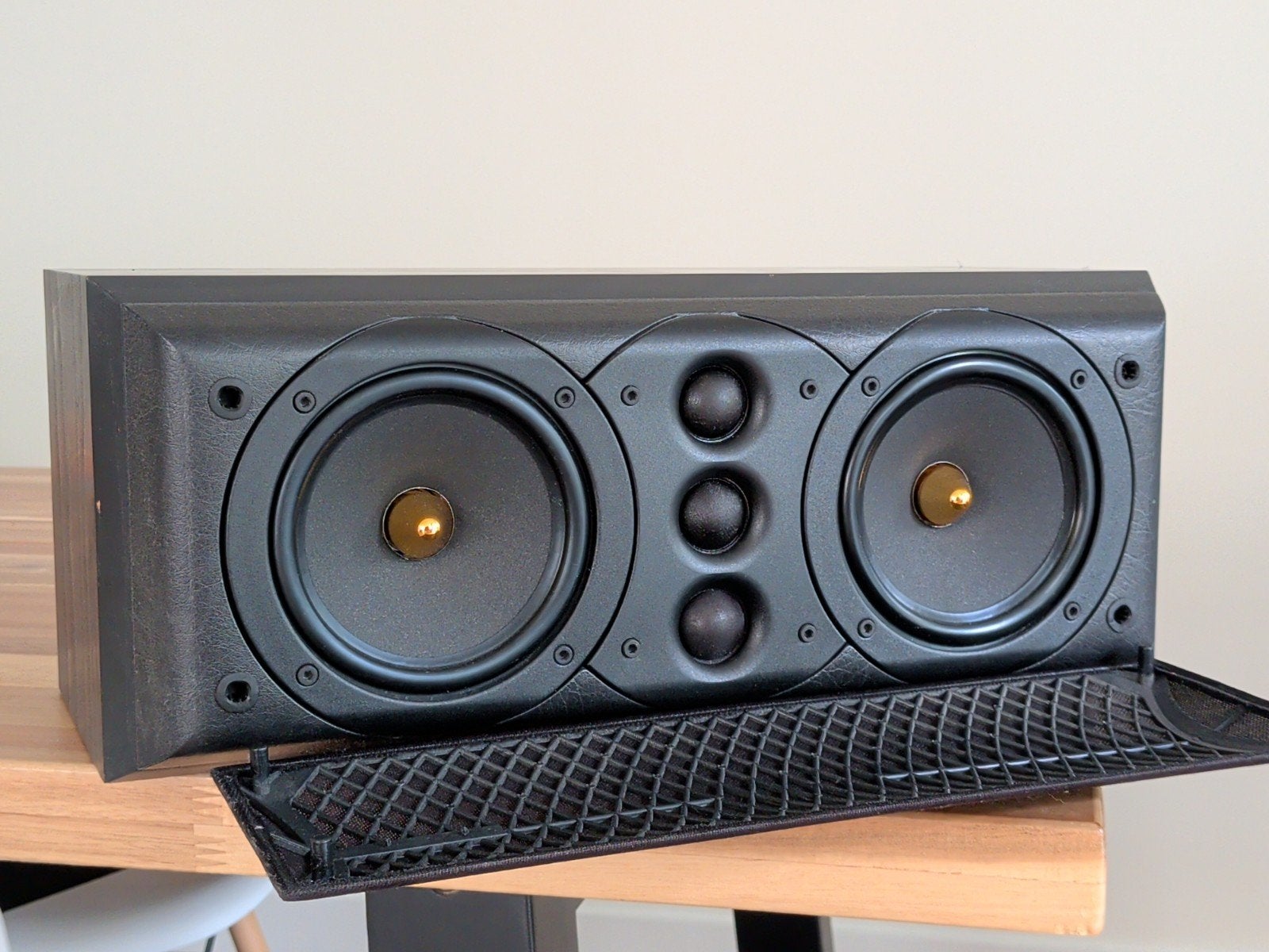 Mission 77c1 Center Channel Speaker - Black, Audio, Tv en Foto, Luidsprekers, Overige merken, Gebruikt, Ophalen of Verzenden, 60 tot 120 watt