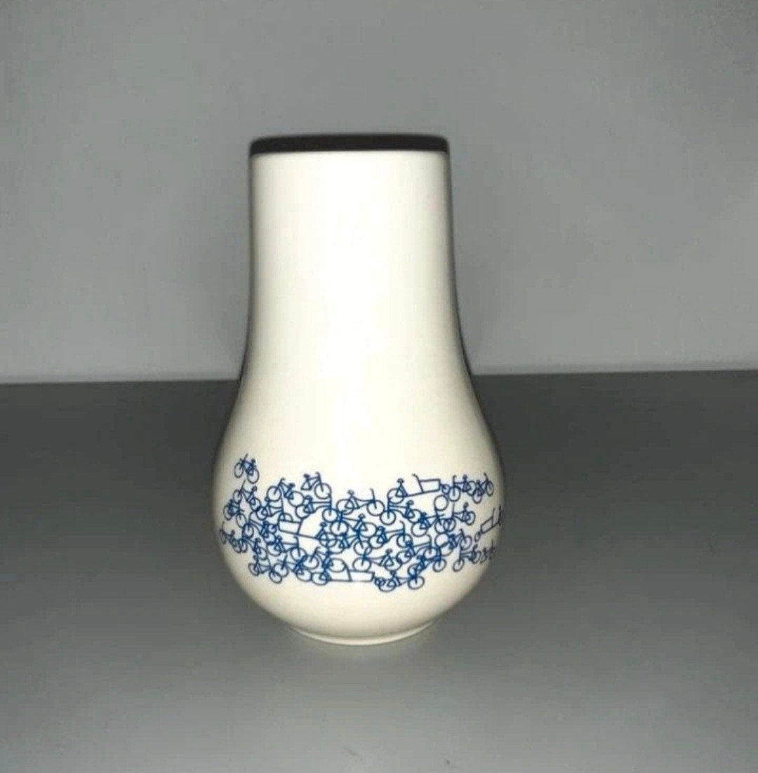 Witte vaas met blauwe fietsjes - Uniek design, Ophalen