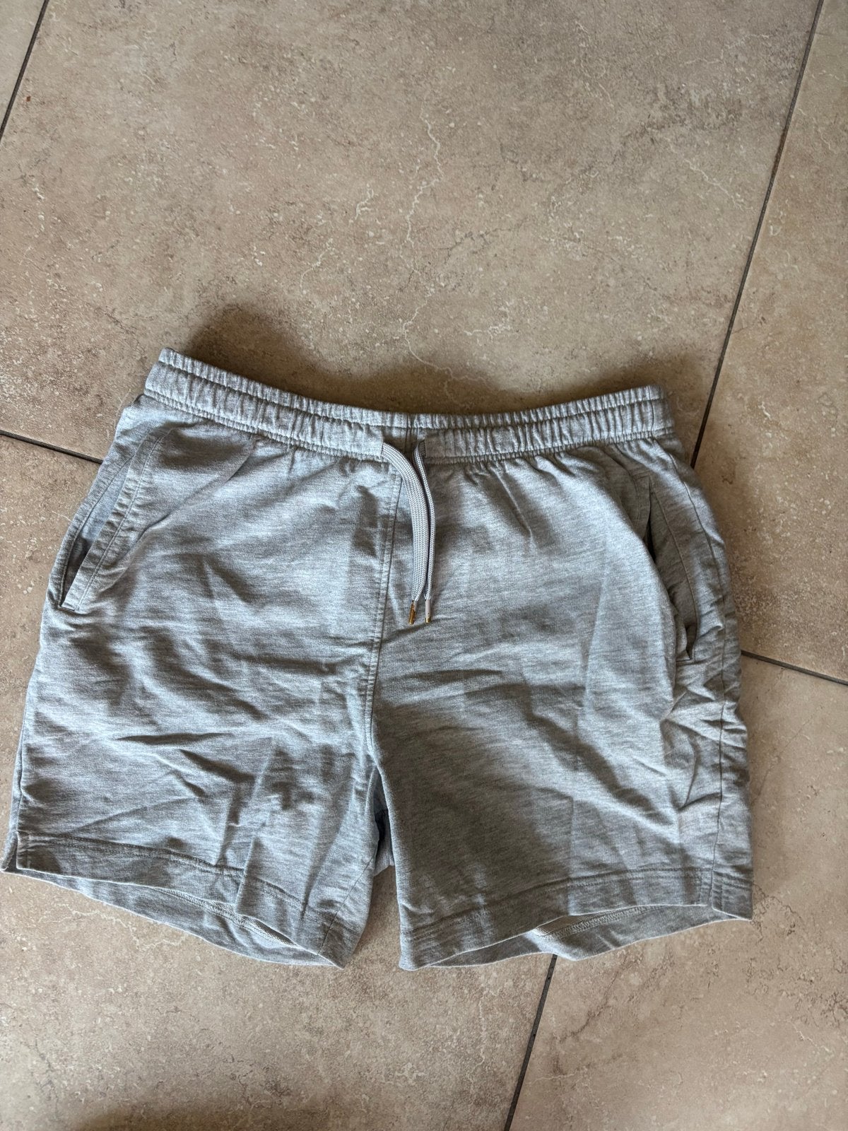 Asos korte broek maat L, Ophalen of Verzenden, Zo goed als nieuw, Maat 52/54 (L), Grijs