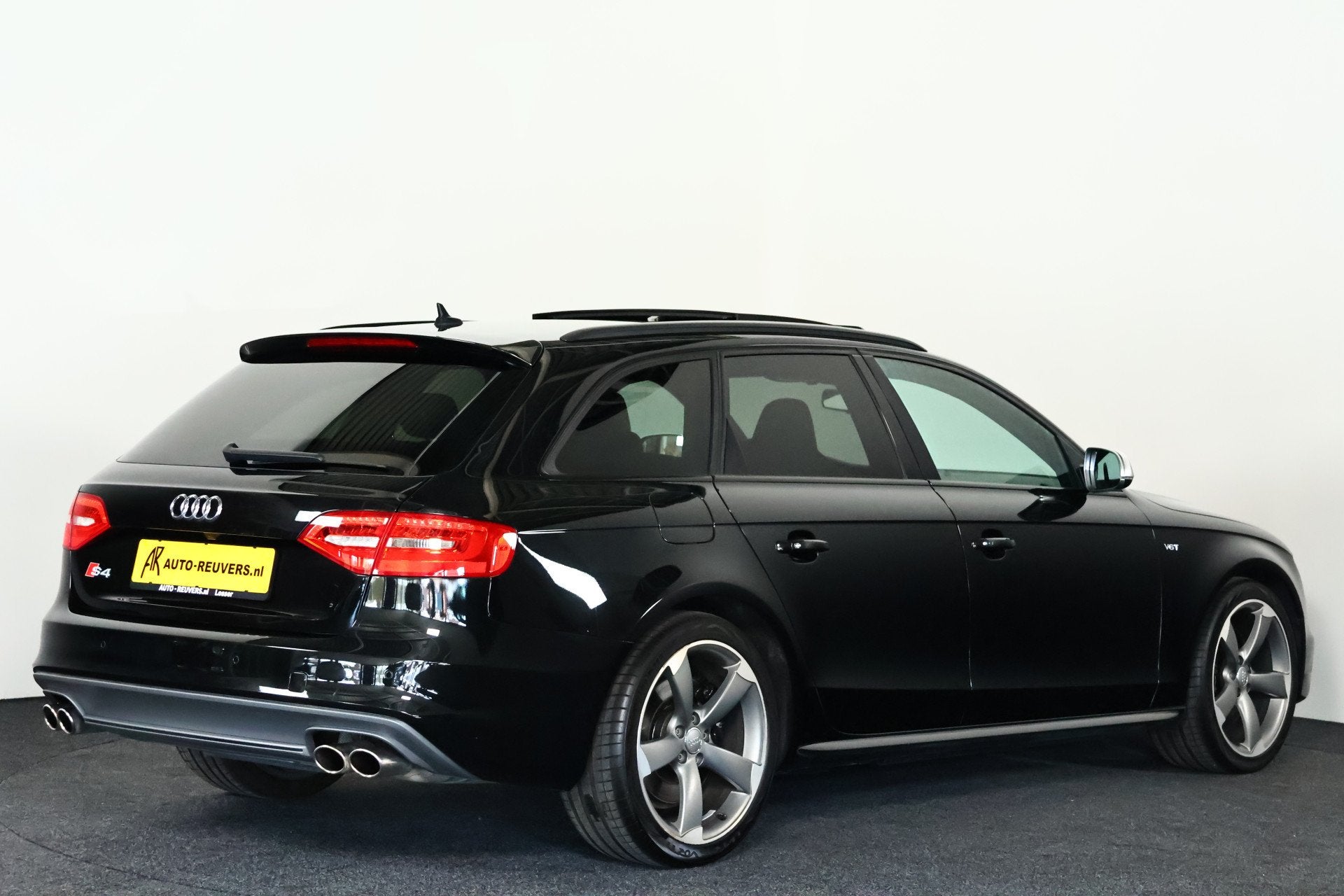 Audi A4 Avant 3.0 TFSI S4 quattro Navi / Leder / B&O / Adapt, 12 maanden, Gebruikt, A4, Zwart