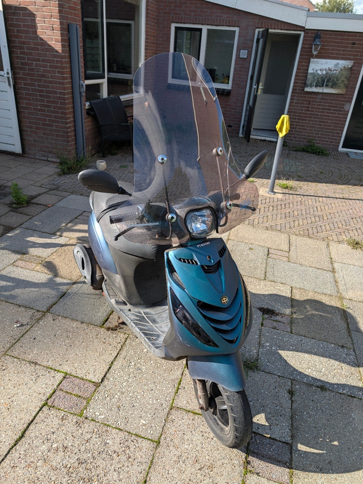 piaggio zip sp chameleon blue 2016, Fietsen en Brommers, Ophalen, Gebruikt, Zip, Benzine