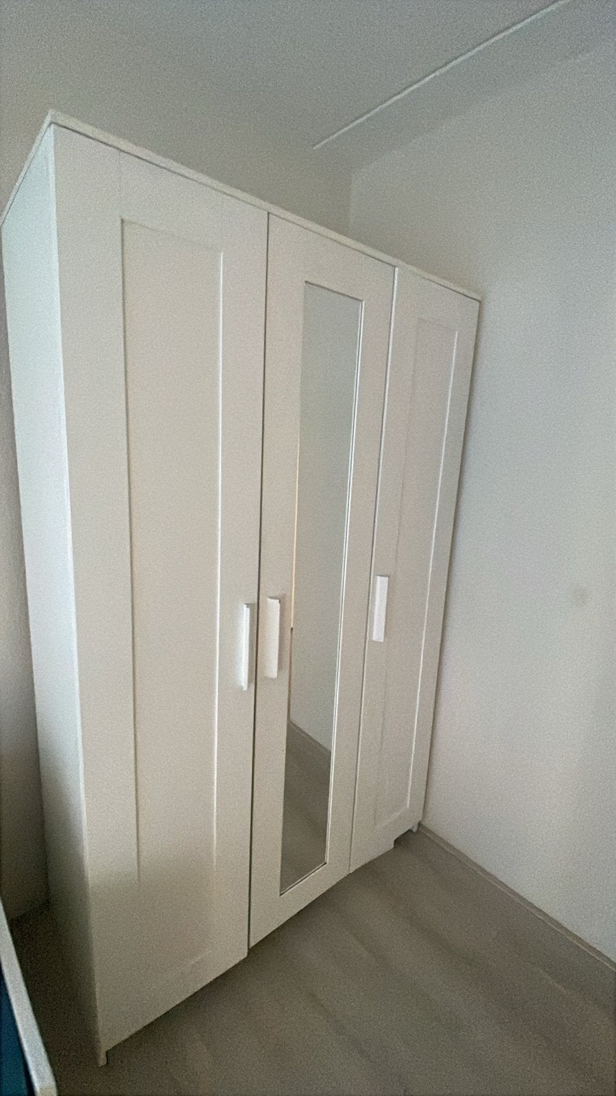 IKEA BRIMNES kledingkast met 3 deuren, wit, Ophalen, 100 tot 150 cm, Zo goed als nieuw, 150 tot 200 cm