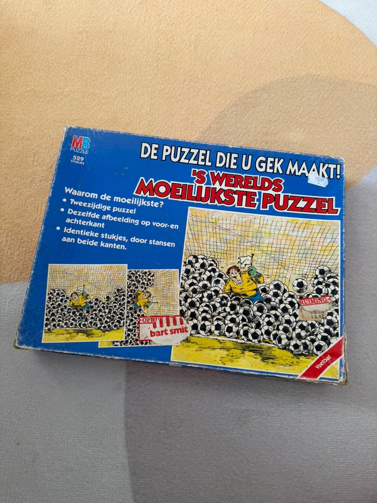 MB Puzzle | The World's Hardest Soccer Ball Puzzle, Hobby en Vrije tijd, Denksport en Puzzels, Ophalen of Verzenden, 500 t/m 1500 stukjes