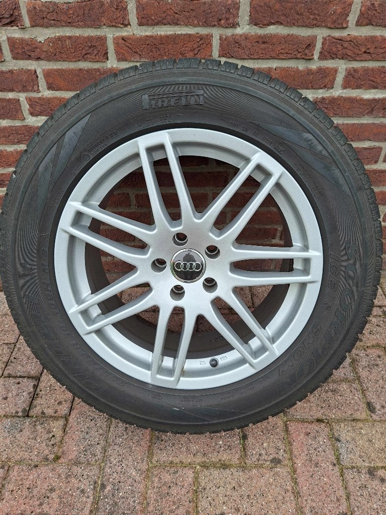 Audi Q5 velgen met Pirelli Scorpion Ice & Snow winterbanden, Auto-onderdelen, Ophalen, 18 inch, Gebruikt, 255 mm
