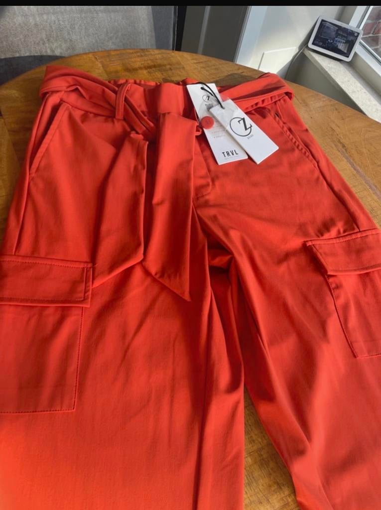 Nieuwe ZoSo Oranje Broek, Kleding | Dames, Broeken en Pantalons, Nieuw, Oranje, Ophalen of Verzenden, Maat 34 (XS) of kleiner