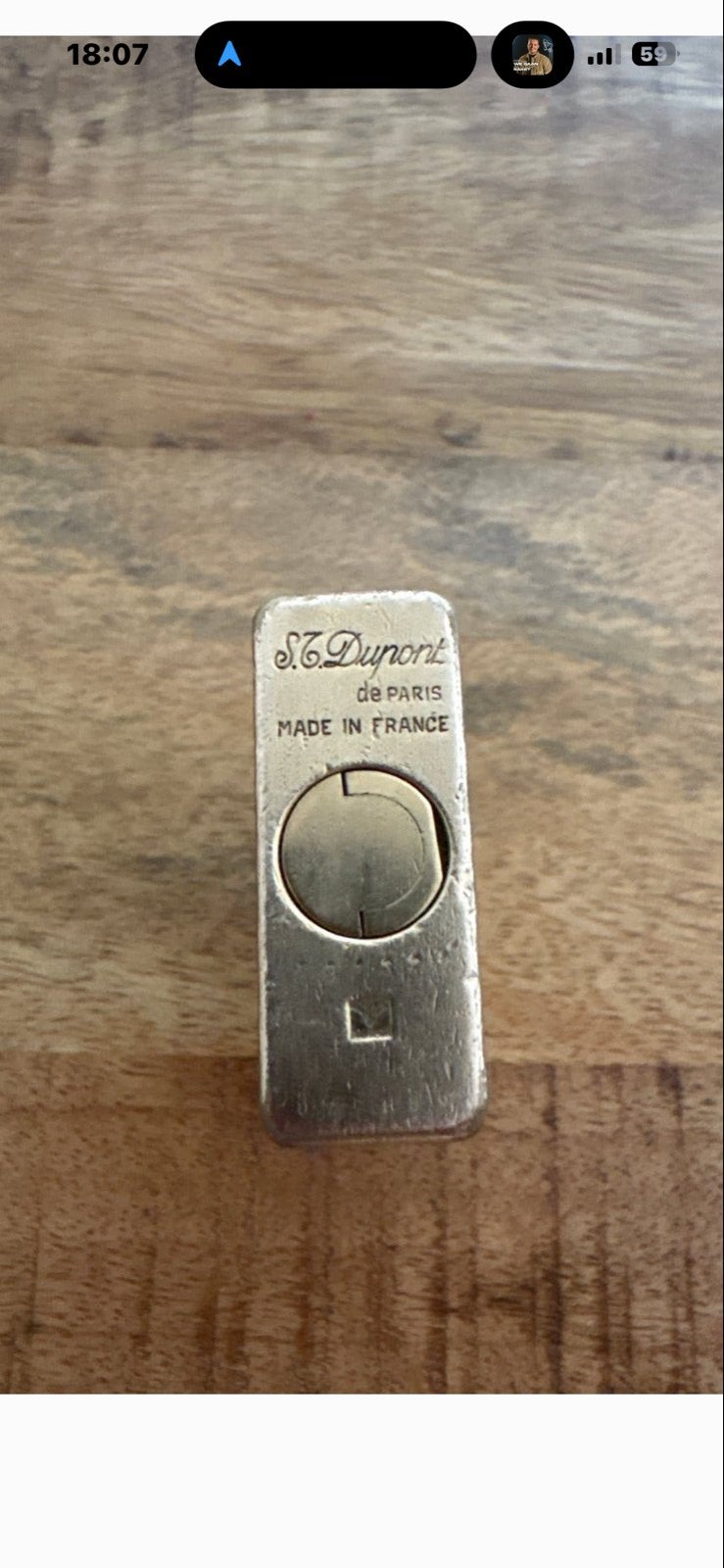 Vintage S.T. Dupont aansteker - vonkt perfect, Ophalen of Verzenden, Gebruikt, Aansteker