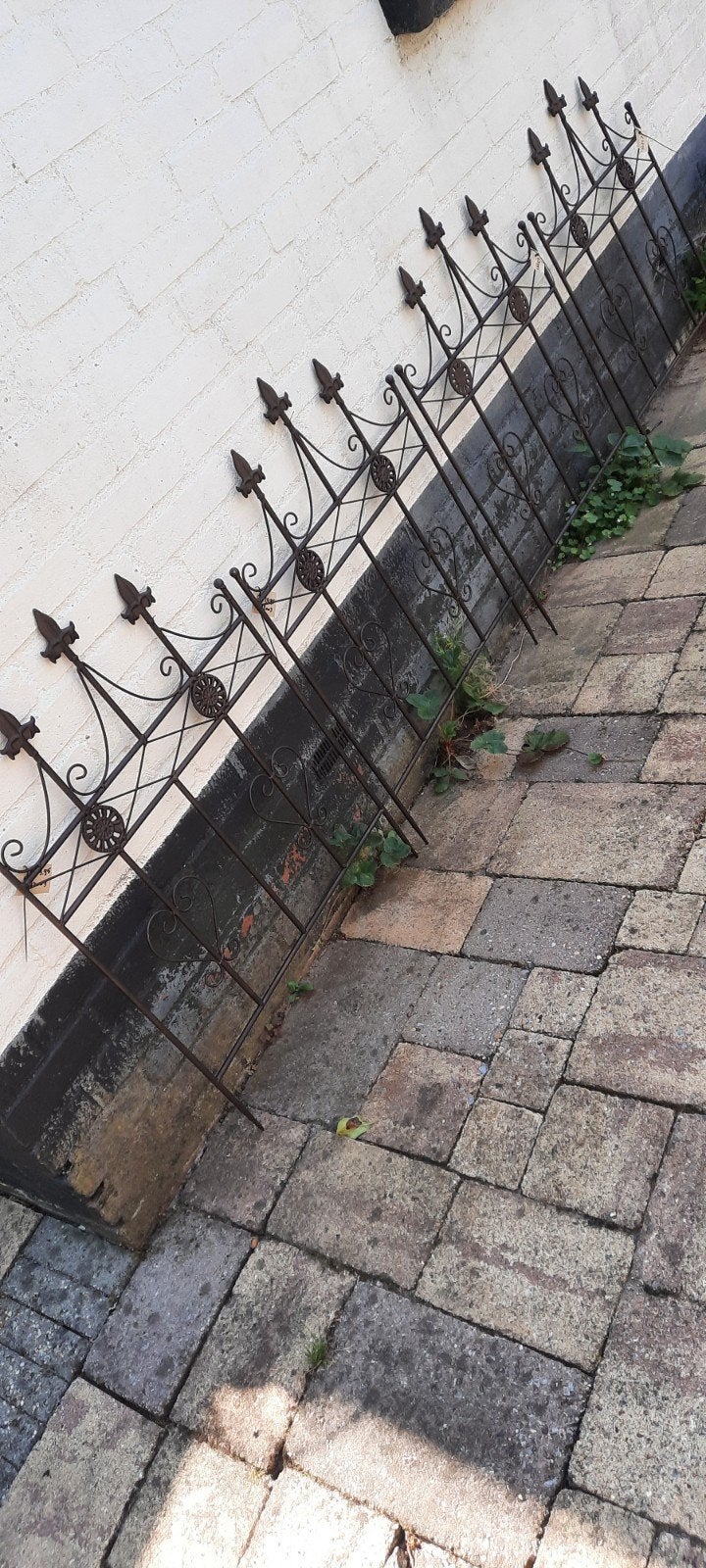 Decoratief IJzeren Tuinhekje - Sierlijk en Robuust, Ophalen of Verzenden, Gebruikt, IJzer, Sierhekwerk