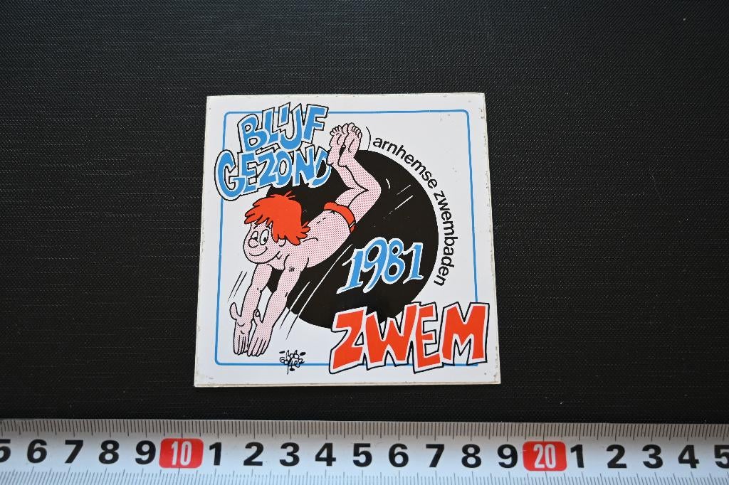 sticker zwemmen strip rob gorter blijf gezond arnhem 1981, Verzamelen, Ophalen, Zo goed als nieuw