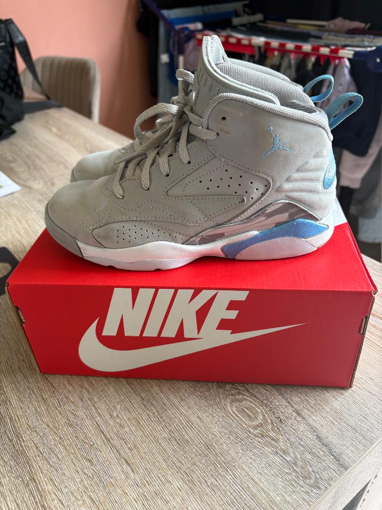 Nike Jordan jumpman maat 34 kids, Overige kleuren, Nike, Ophalen of Verzenden, Sneakers of Gympen