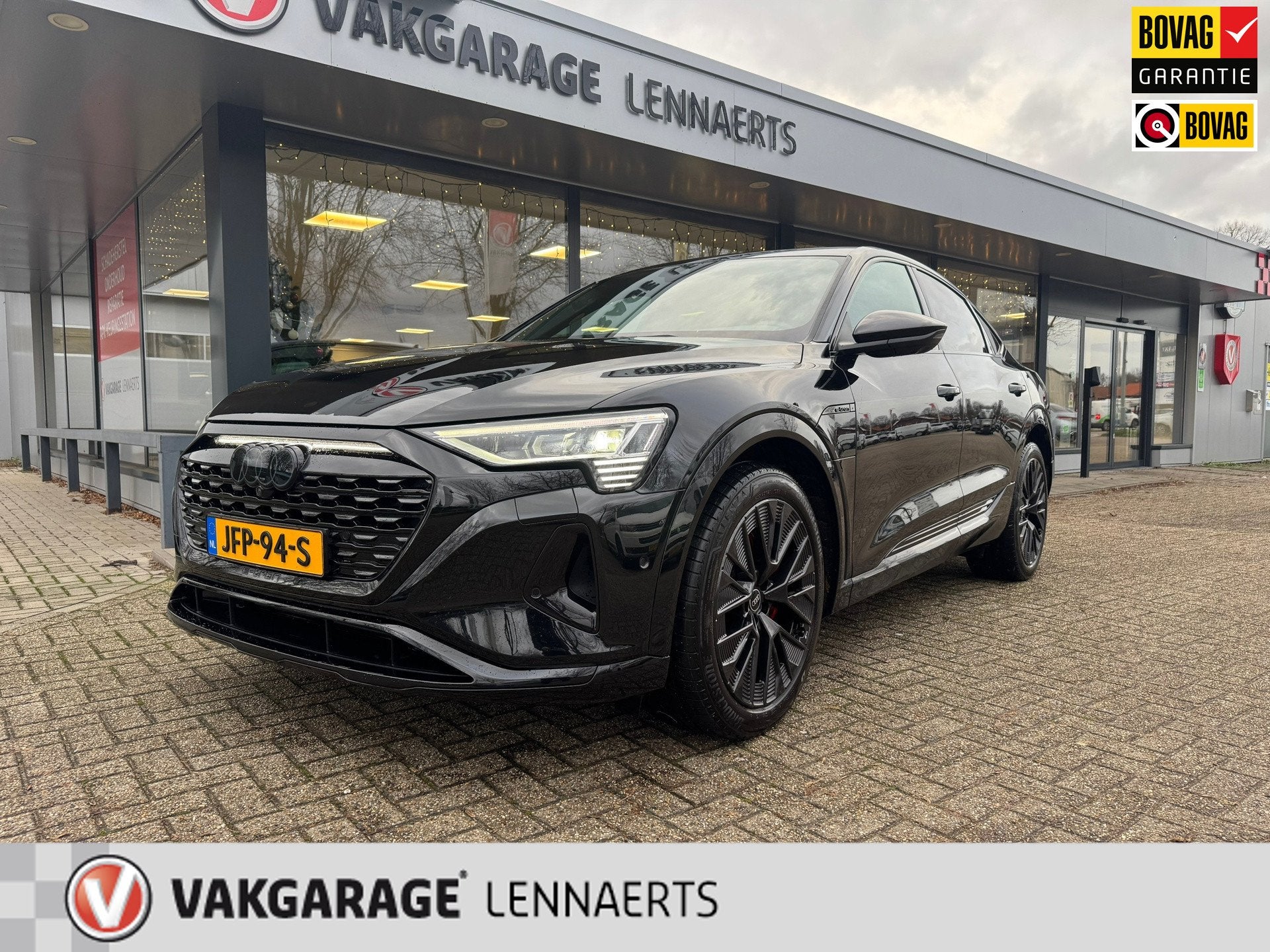 Audi Q8 Sportback e-tron 50 quattro S Edition, Pano, luchtve, Auto's, Audi, Automaat, Zwart, 95 kWh, Alcantara