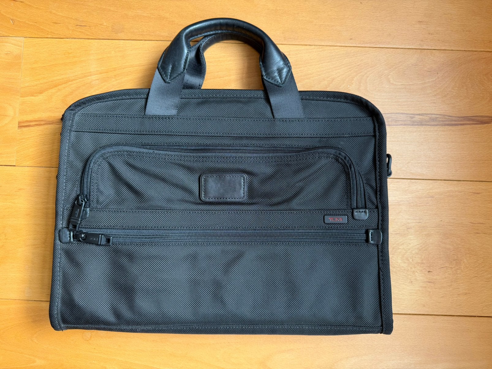 TUMI ALPHA laptop bag 15’’, 15 inch, Aktetas, Zo goed als nieuw, Zwart