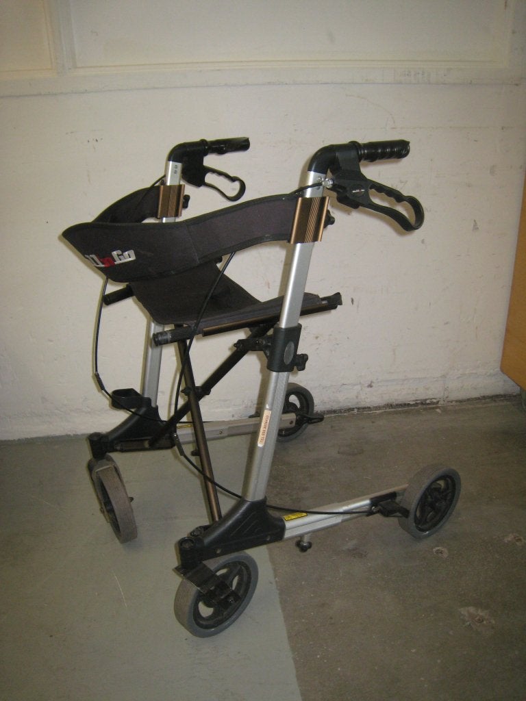 Lichtgewicht inklapbare rollator, Diversen, Niet ingevuld, Gebruikt, Niet ingevuld, Niet ingevuld