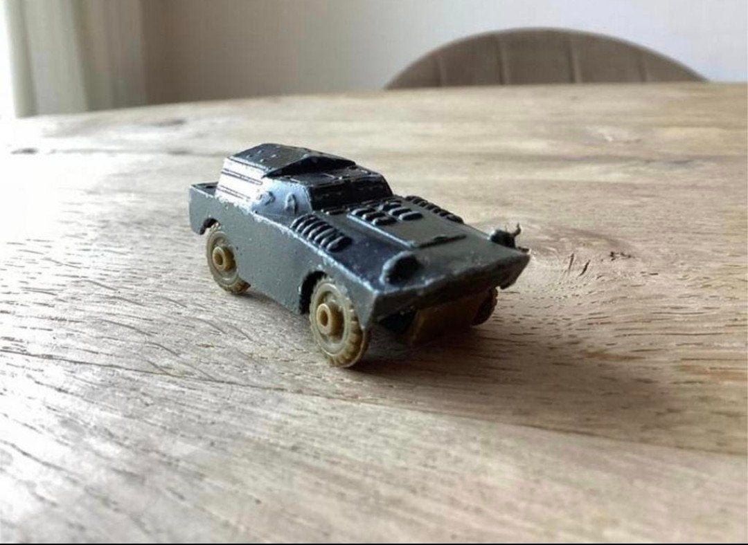 Schaalmodel BTR-40 pantserwagen –Made in Hong Kong –ca. 1:76, Ophalen of Verzenden, Gebruikt, Overige typen