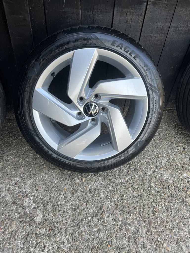 5x112 originele Volkswagen golf 8 Caddy richmond velgen 17”, Banden en Velgen, Niet ingevuld, Nieuw, 17 inch
