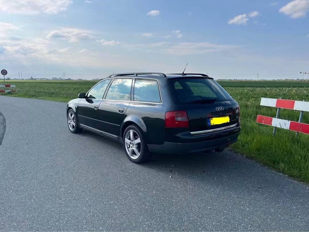 Audi A6 2.7 Avant Quattro Biturbo 184KW 2003, HANDGESCHAKELD, Auto's, Audi, 2671 cc, Zwart, Origineel Nederlands, Stationwagon