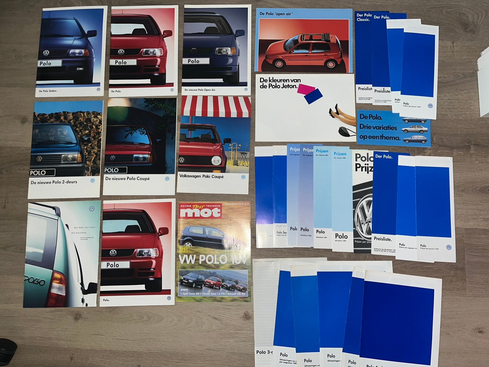 11 folders Volkswagen Polo + div prijslijsten (1987-1999), Ophalen of Verzenden, Volkswagen