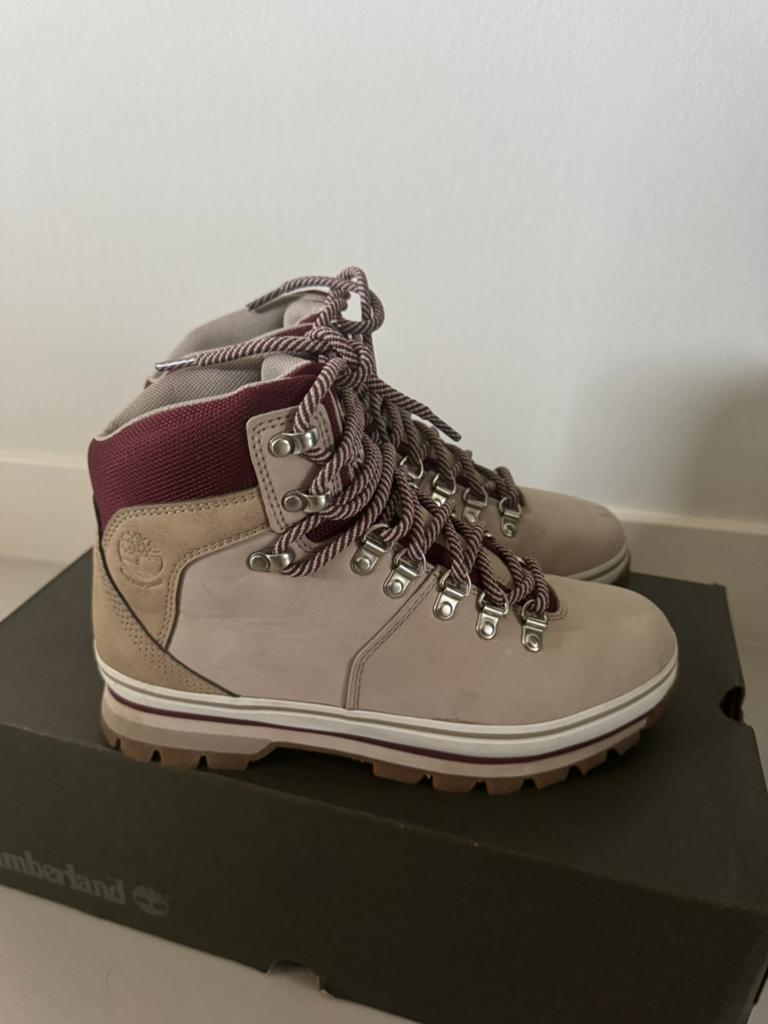 Timberland bergschoenen, Ophalen of Verzenden, Zo goed als nieuw, Schoenen