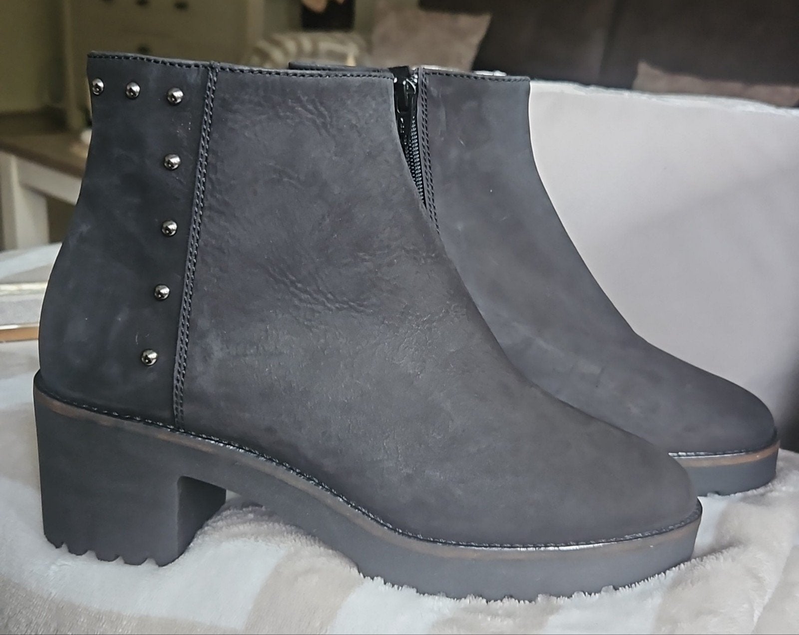 DL sport enkel laarsjes leer maat 35 nieuw staat, Kleding | Dames, Ophalen of Verzenden, Zo goed als nieuw, Zwart, Sneakers of Gympen