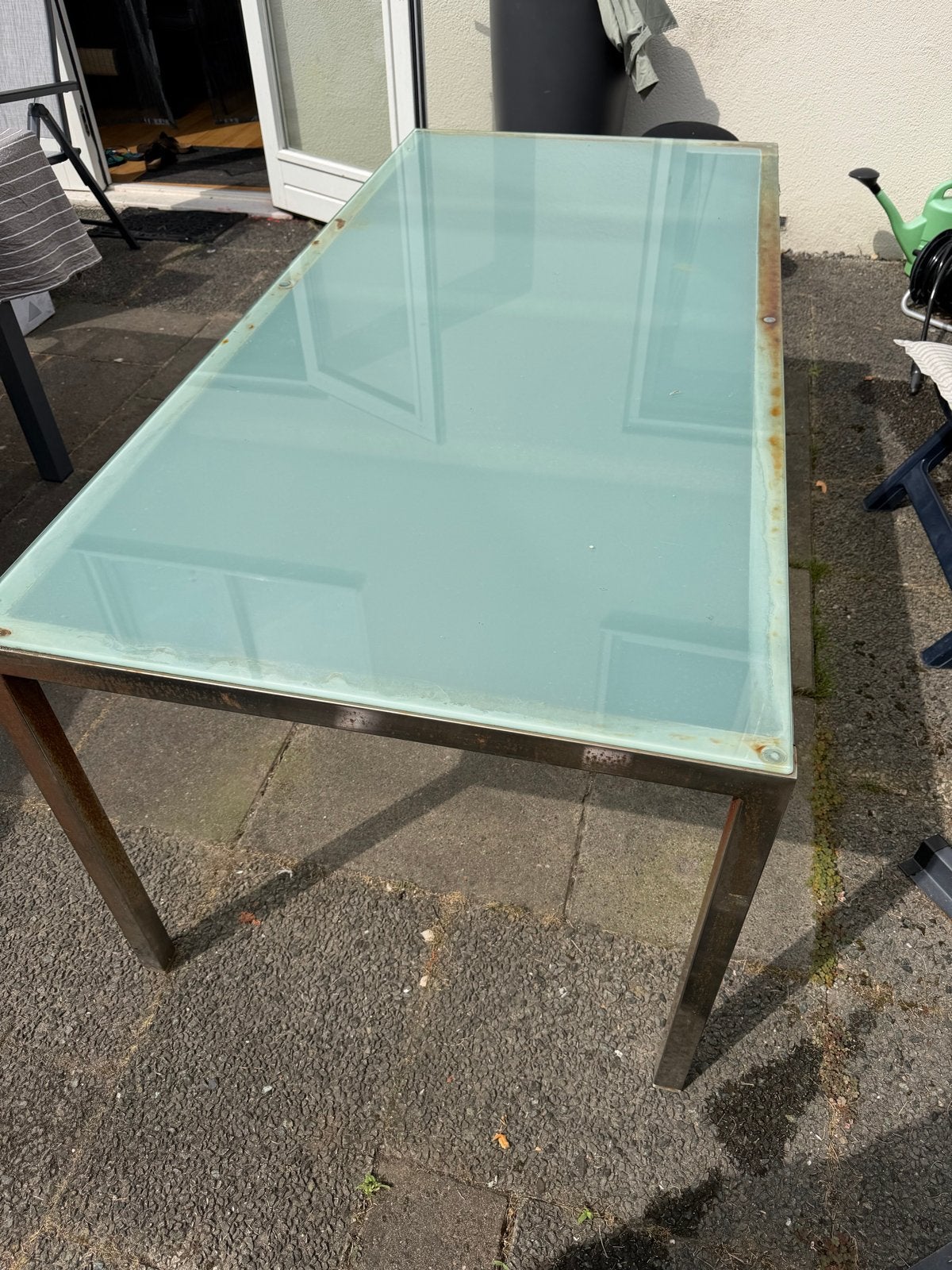 Glazen buiten tafel gratis op te halen in Roosendaal, Tuin en Terras, Ophalen, Gebruikt, Rechthoekig, Overige materialen