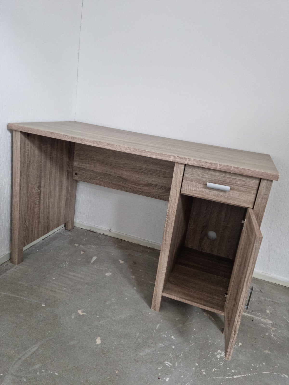 Bureau aangeboden, Ophalen