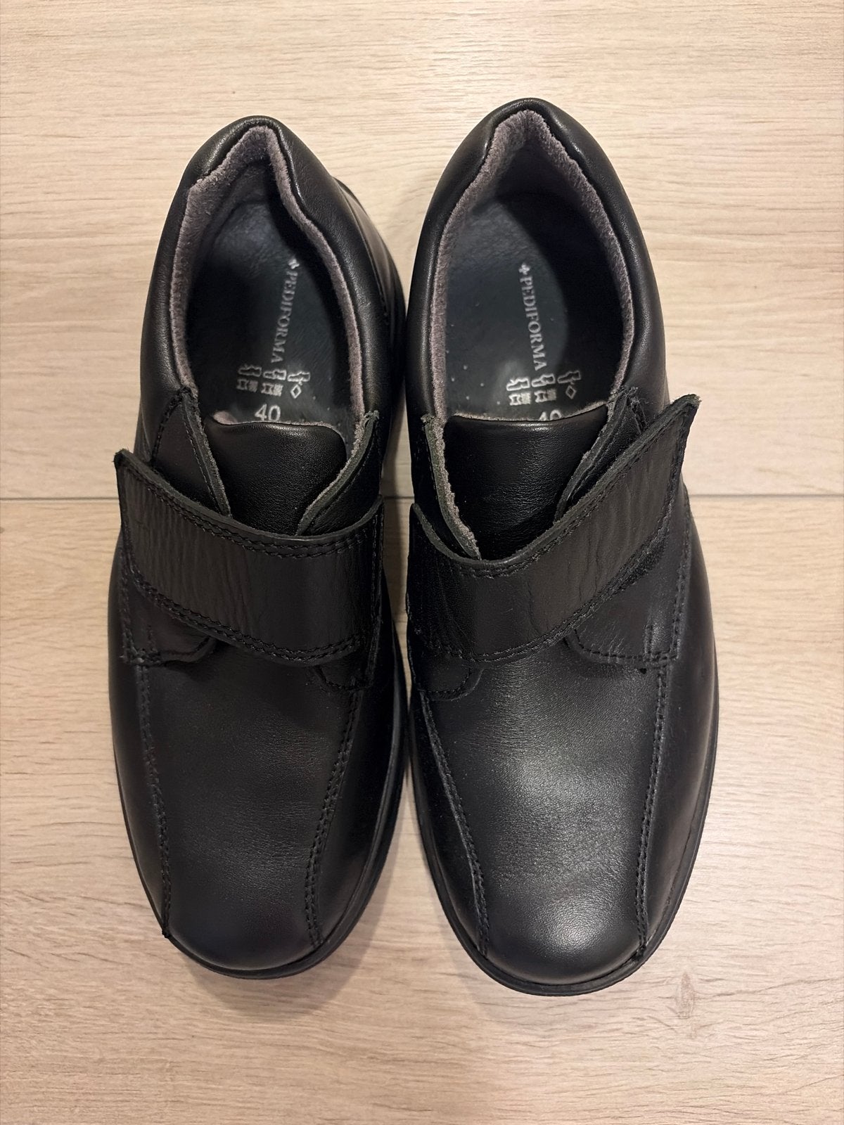 Pediforma Zwarte Leren Klittenbandschoenen Maat 40, Ophalen of Verzenden, Zo goed als nieuw, Zwart, Instappers