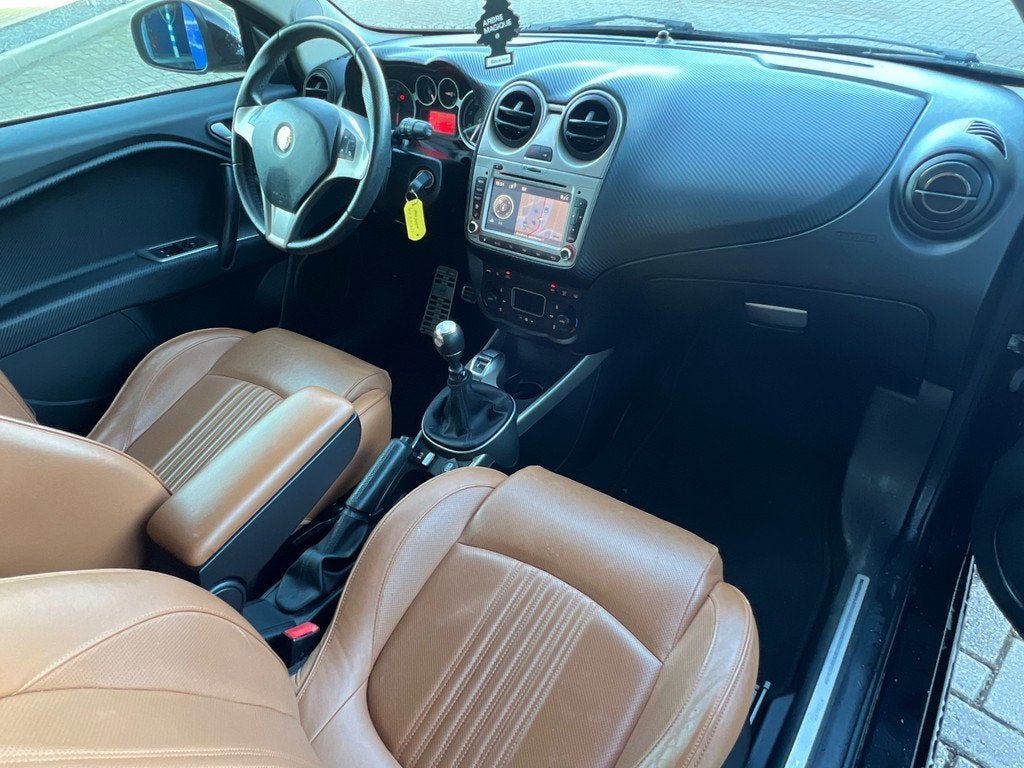 Alfa Romeo MiTo 0.9 TwinAir Distinctive, Vol Leder, Parkeers, Voorwielaandrijving, Euro 5, 86 pk, Gebruikt