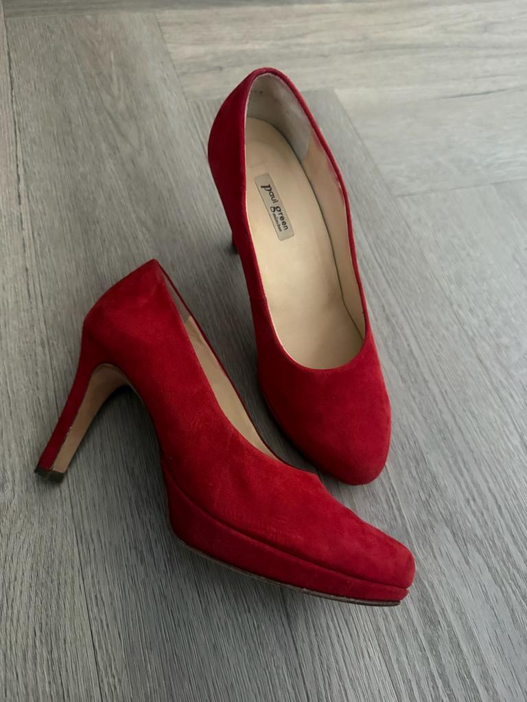 Rode suède pumps Paul Green mt 37,5, Pumps, Ophalen of Verzenden, Zo goed als nieuw, Rood