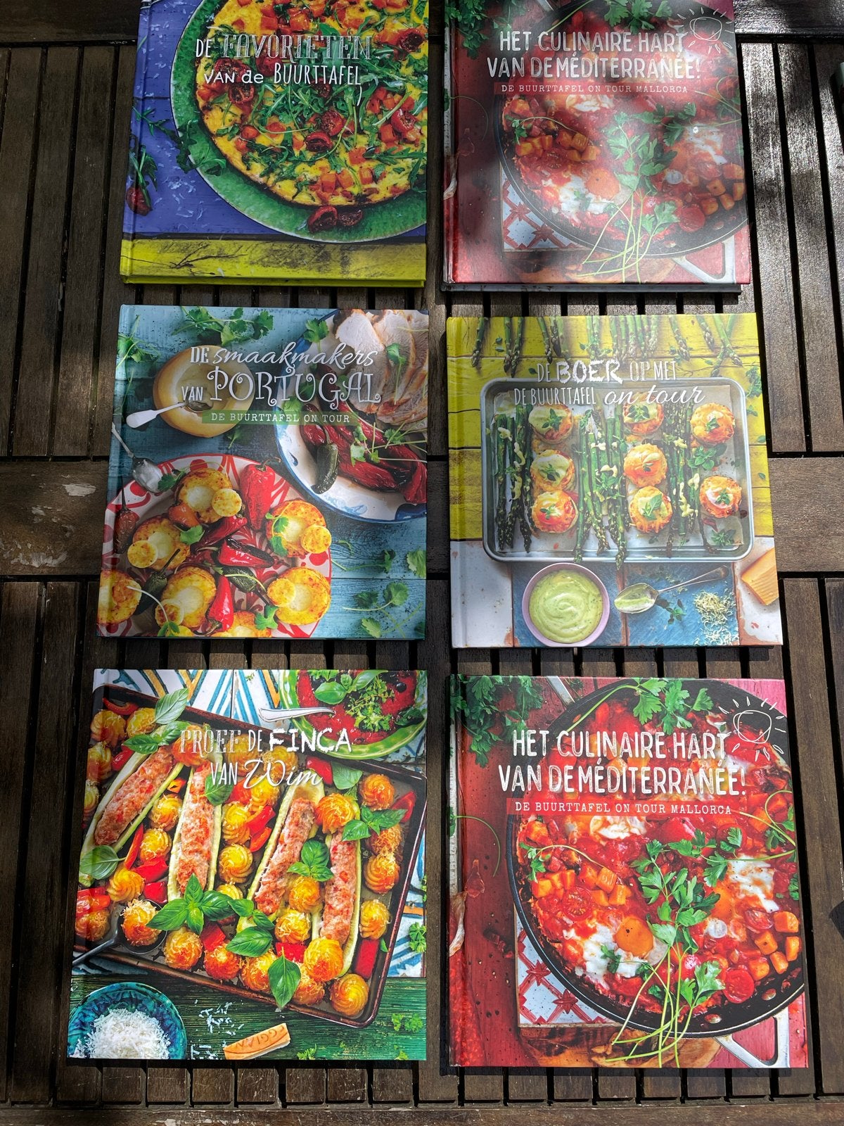 6x Avico Kookboeken: Wereldgerechten, Ophalen of Verzenden, Zo goed als nieuw, Europa, Hoofdgerechten