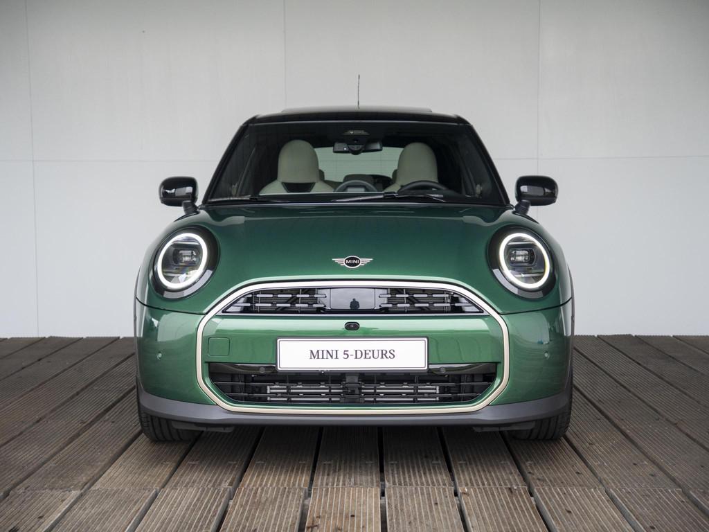MINI Cooper C Favoured + L pakket, Stof, Stuurwielverwarming, 156 pk, 4 stoelen