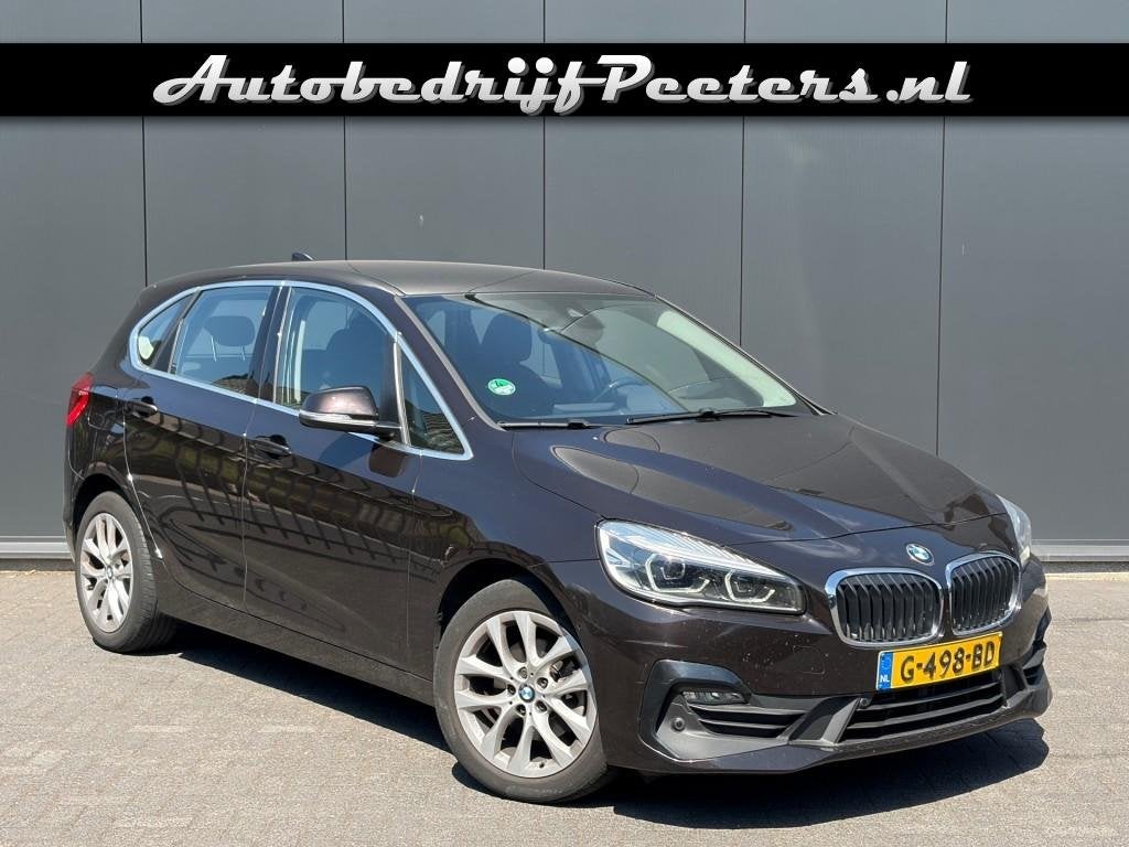 Bmw 2-SERIE ACTIVE TOURER 218i Aut. 1e eigenaar HUD Navi+ Ca, Auto's, BMW, Achterwielaandrijving, Gebruikt, Euro 6, Bruin
