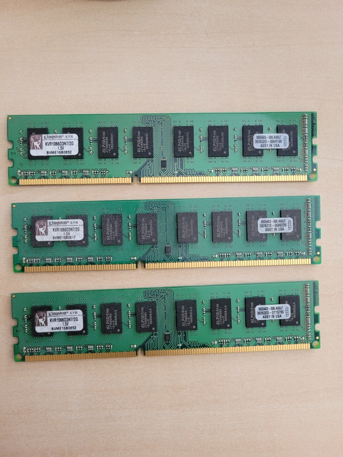 3x Kingston KVR1066D3N7/2G DDR3 RAM | 6GB, Computers en Software, Gebruikt, DDR3, Ophalen of Verzenden, Desktop