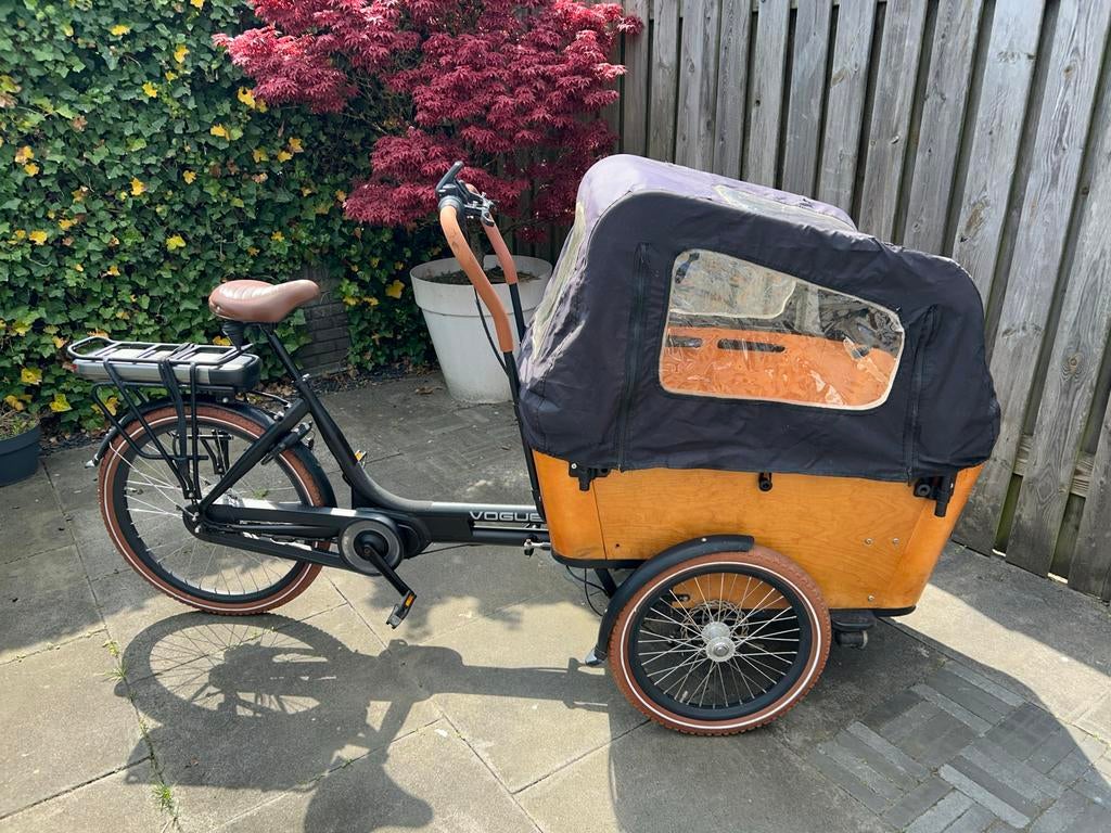 Vogue Carry 3 elektrische bakfiets met huif, 4 kinderen of meer, Elektrisch, Zo goed als nieuw, Schijfrem