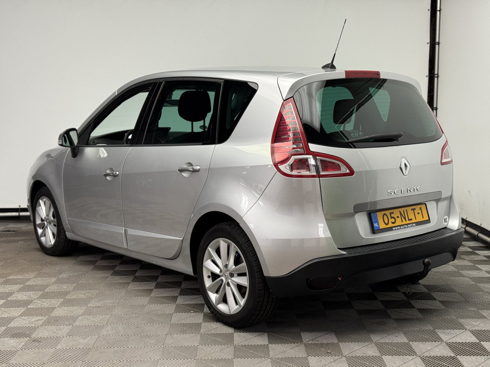 Renault Scénic 1.6 Celsium Navi ECC Trekhaak NL Auto, Auto's, Renault, Voorwielaandrijving, Euro 5, Stof, Gebruikt