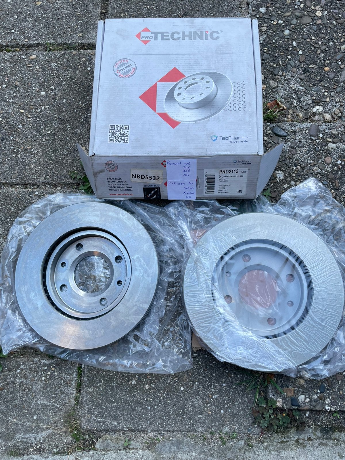 Nieuwe set remschijven Citroen Peugeot, Ophalen of Verzenden, Nieuw