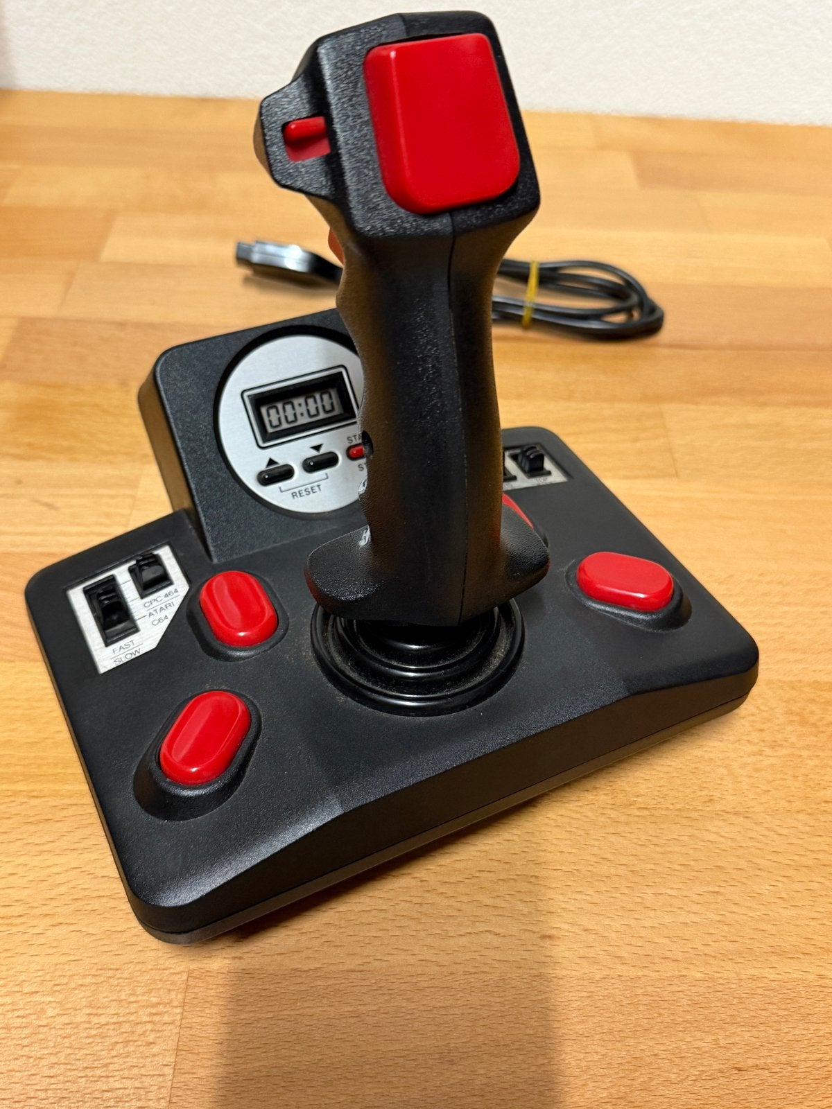 Quickjoy V Superboard Joystick - Commodore 64/Amiga/Atari, Spelcomputers en Games, Gebruikt, PC, Overige typen, Overige merken