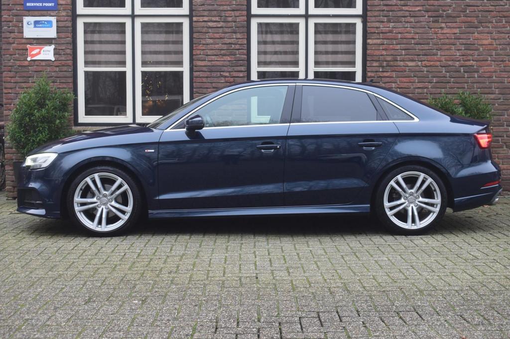 Audi A3 Limousine 35 TFSI S-Tronic Automaat S Line | Stoelve, 4 cilinders, Blauw, Leder en Stof, Automatische klimaatregeling