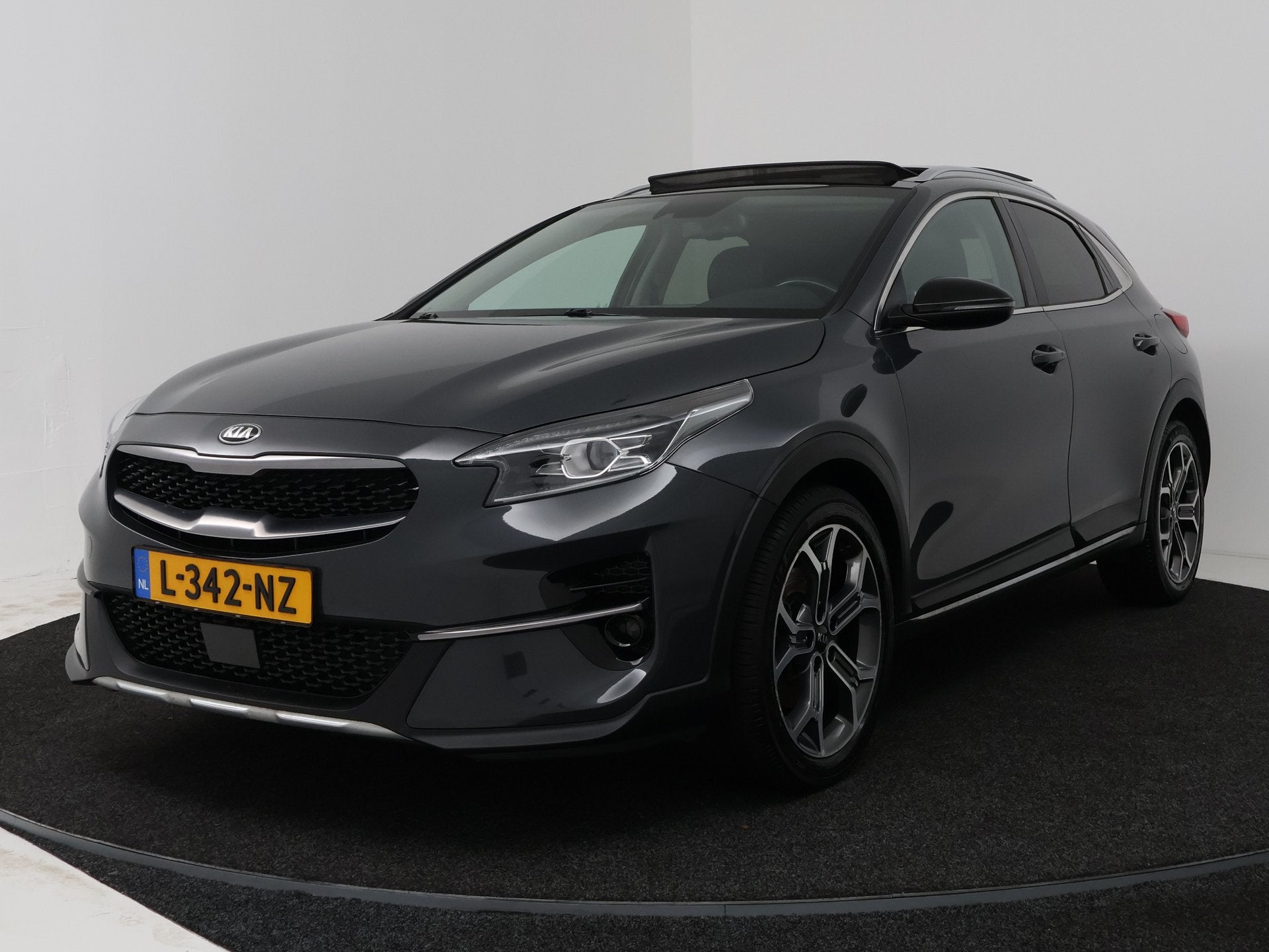 Kia Xceed 1.5 T-GDI MHEV ExecutiveLine | Trekhaak | Schuifda