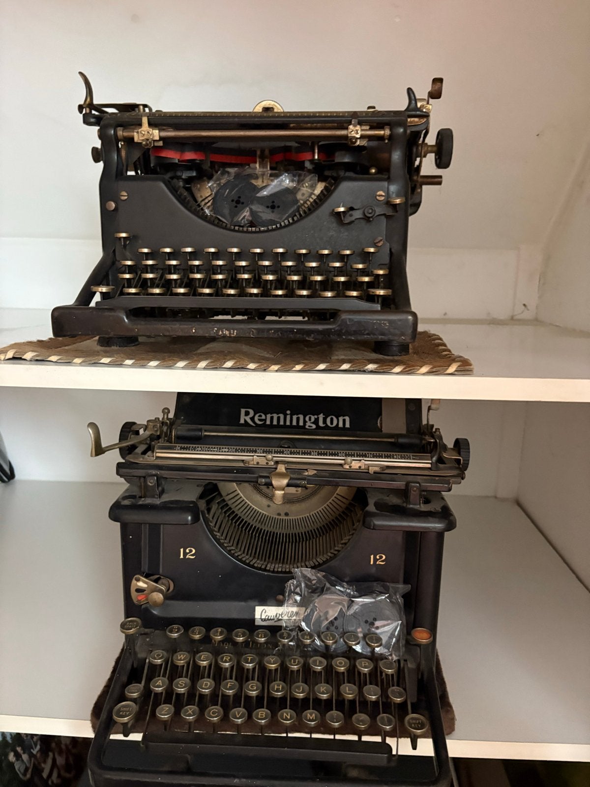Twee “antieke” typmachines, Ophalen, Gebruikt