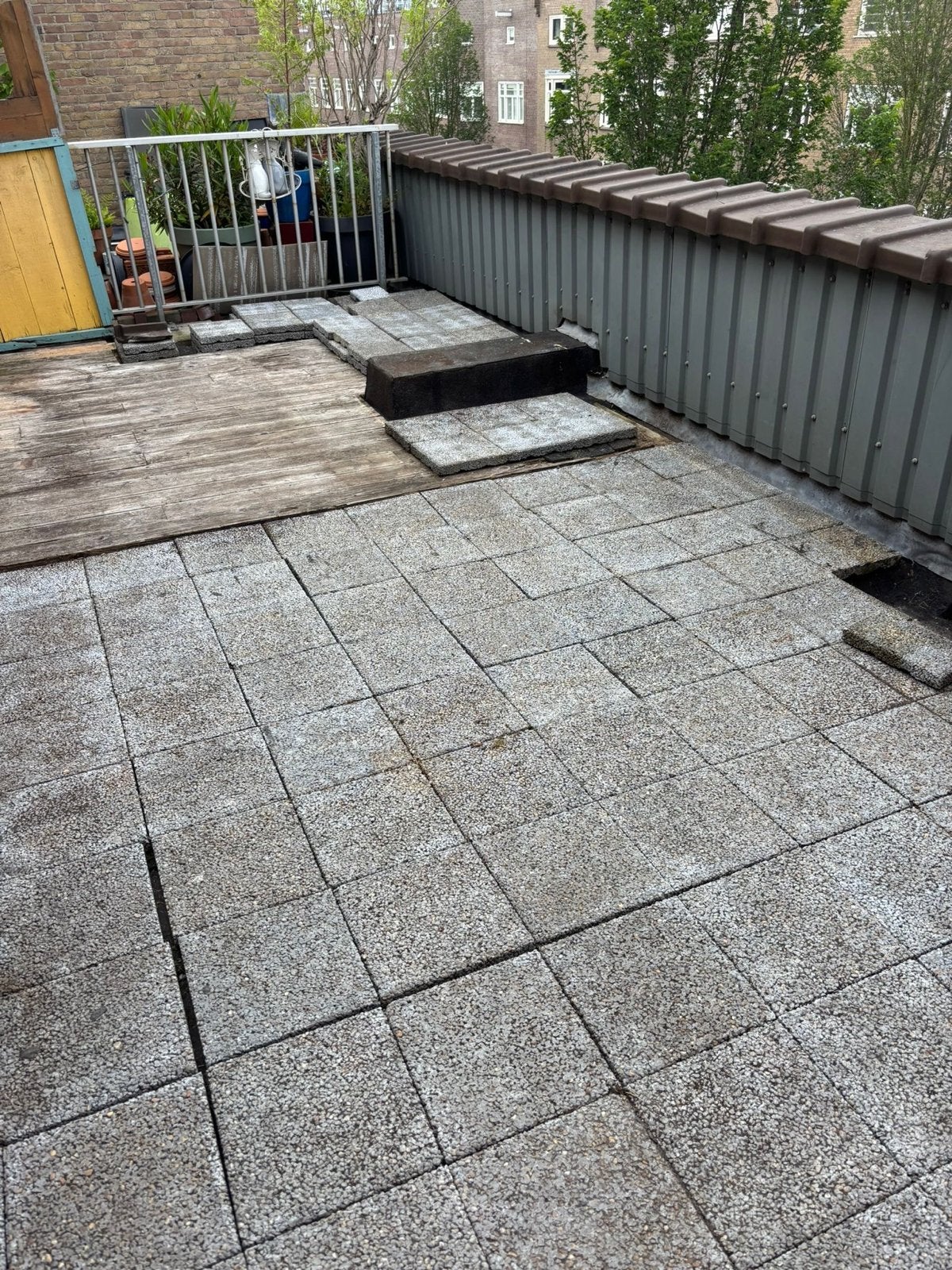 20m² waterdoorlatende tuintegels 30x30cm - gratis afhalen, Tuin en Terras, Tegels en Klinkers, Ophalen, Gebruikt, 10 m² of meer
