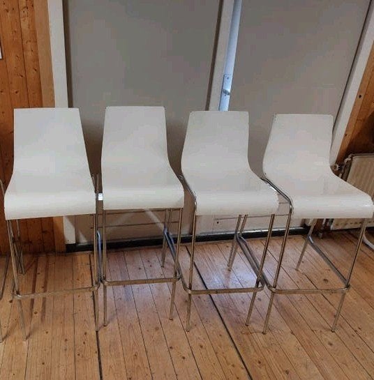 Set van 4 witte barkrukken - Steun Scouting Jaguars, Ophalen, Met voetsteun, 60 tot 90 cm, Hout