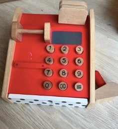 Houten speelgoed kassa met accessoires, Ophalen of Verzenden, Gebruikt, Overige typen