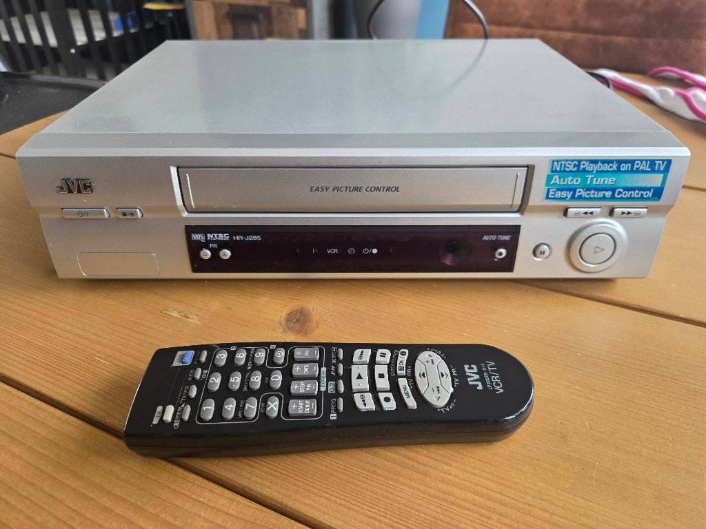 JVC HR-J285EU VHS Videorecorder – NTSC Playback, Ophalen of Verzenden, Zo goed als nieuw, VHS-speler of -recorder