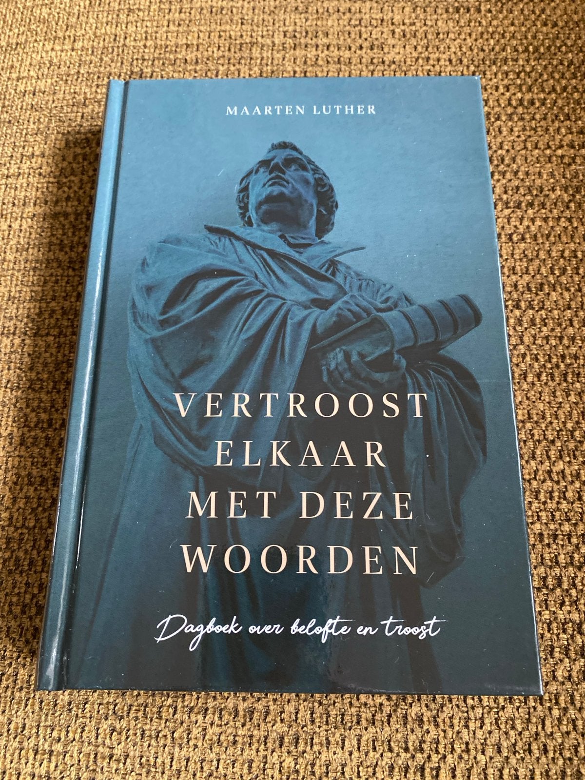 Vertroost elkaar met deze woorden - Maarten Luther dagboek, Ophalen of Verzenden, Zo goed als nieuw, Christendom | Protestants