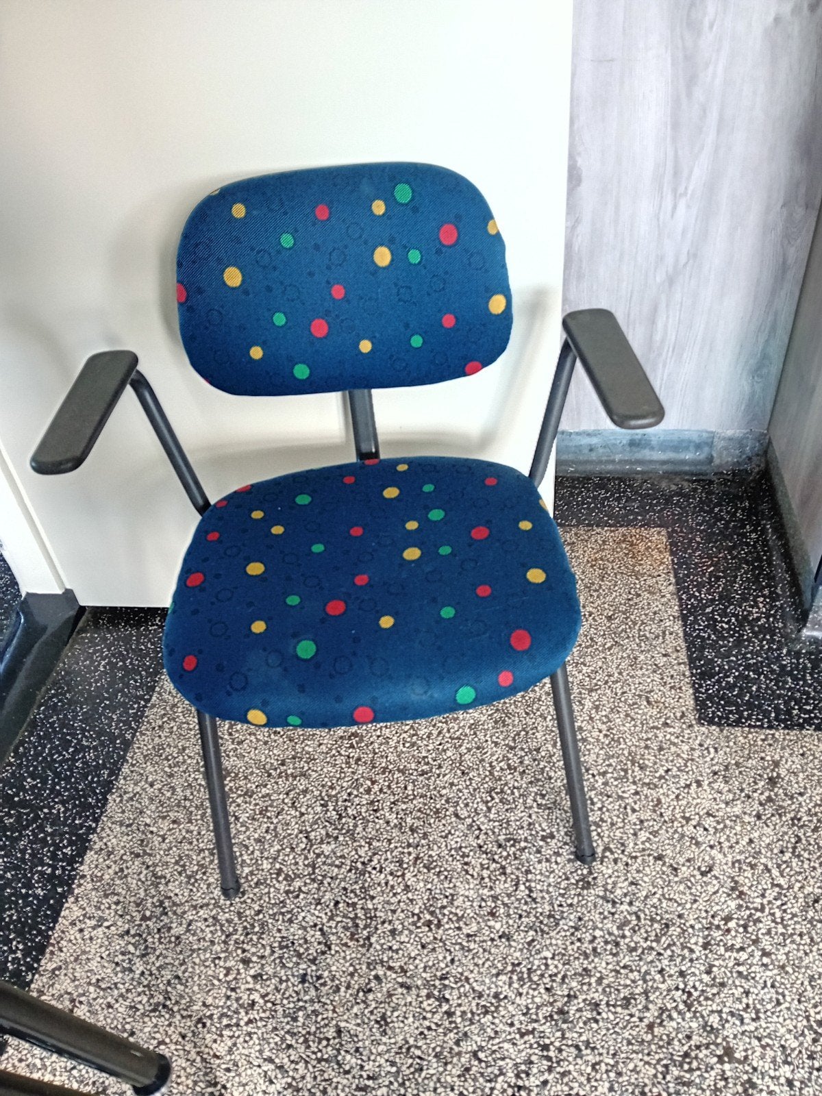 14 stoelen voor kantine of keet, Ophalen, Gebruikt, Blauw, Metaal