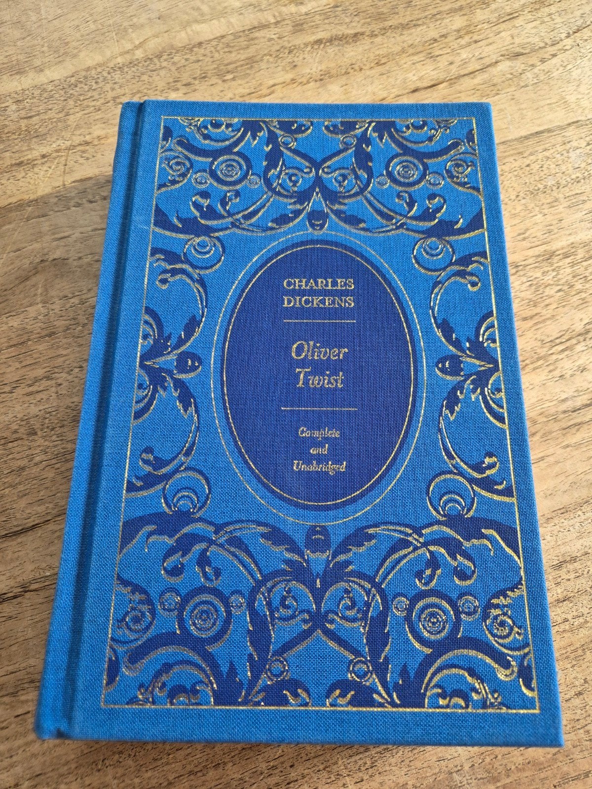 Oliver Twist - Charles Dickens (Engels), Boeken, Ophalen of Verzenden, Zo goed als nieuw, Charles Dickens, Wereld overig