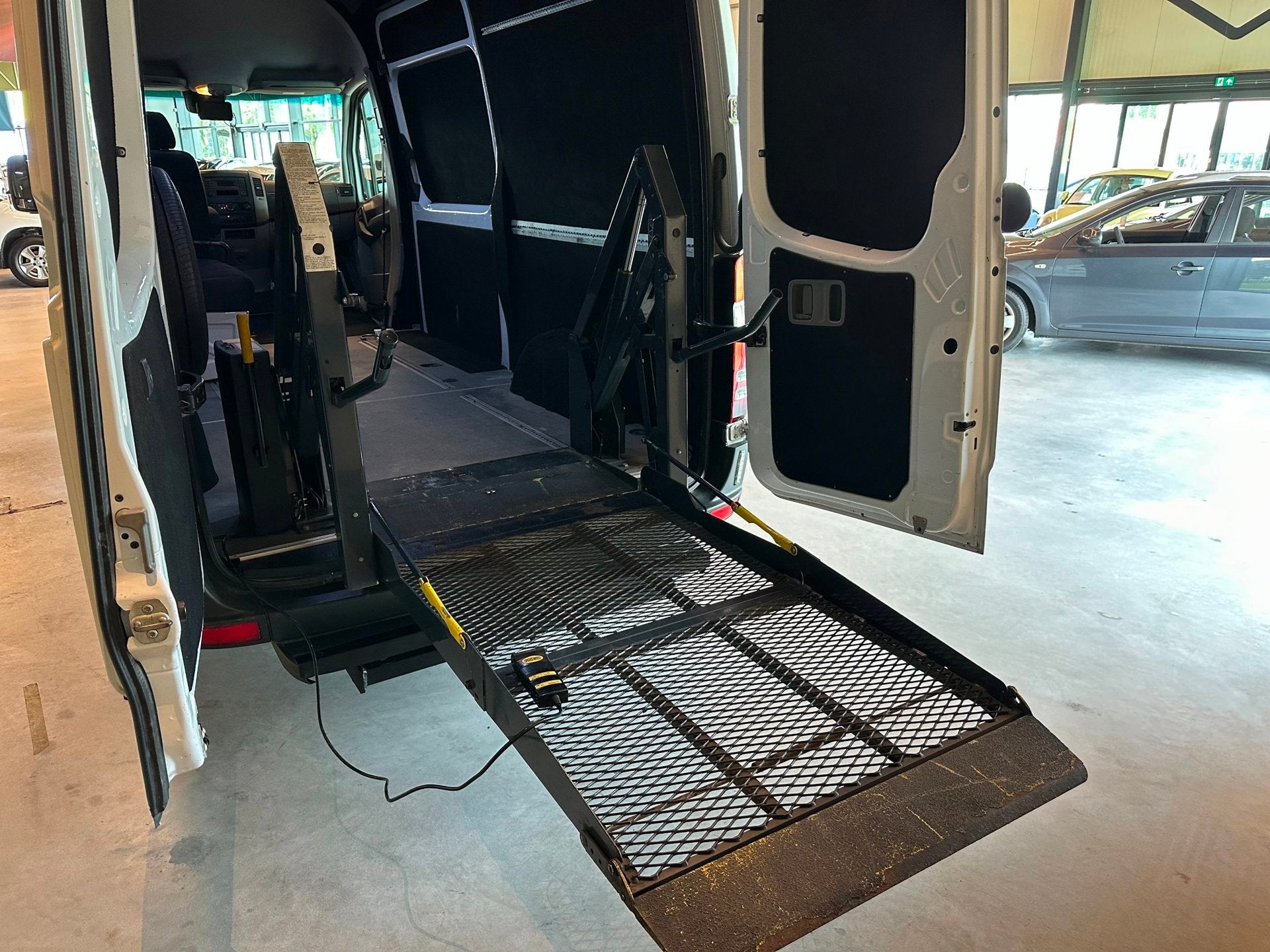 Mercedes-Benz Sprinter 316 2.2 CDI 366 AUTOMAAT L2-H2 ROLSTO, Automaat, Gebruikt, 4 cilinders, Met garantie (alle)